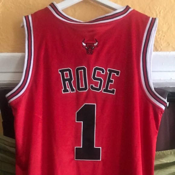 Adidas Derrick Rose CLASSIC BULLS Jersey - Picture 4 of 5